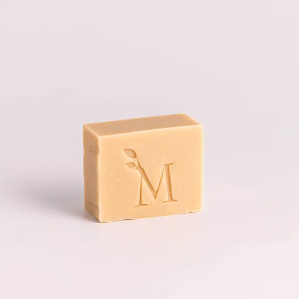 La-savonnerie-de-Marcel-Savonnerie-artisanale-Savons-saponifies-a-froid-bio-L’-embellie-Guimauve-lait-d’-avoine La-savonnerie-de-Marcel-Savonnerie-artisanale-Savons-saponifies-a-froid-bio-L’-embellie-Guimauve-lait-d’-avoine